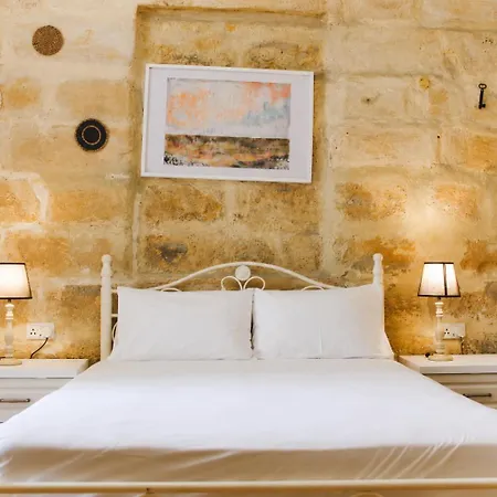 Séjour chez l'habitant Charming Double With Pool In Marsaxlokk