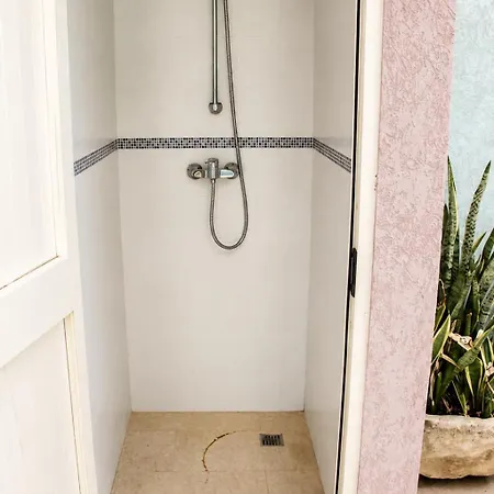 Charming Double With Pool In Séjour chez l'habitant Marsaxlokk