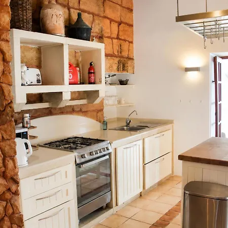 Séjour chez l'habitant Charming Double With Pool In Marsaxlokk
